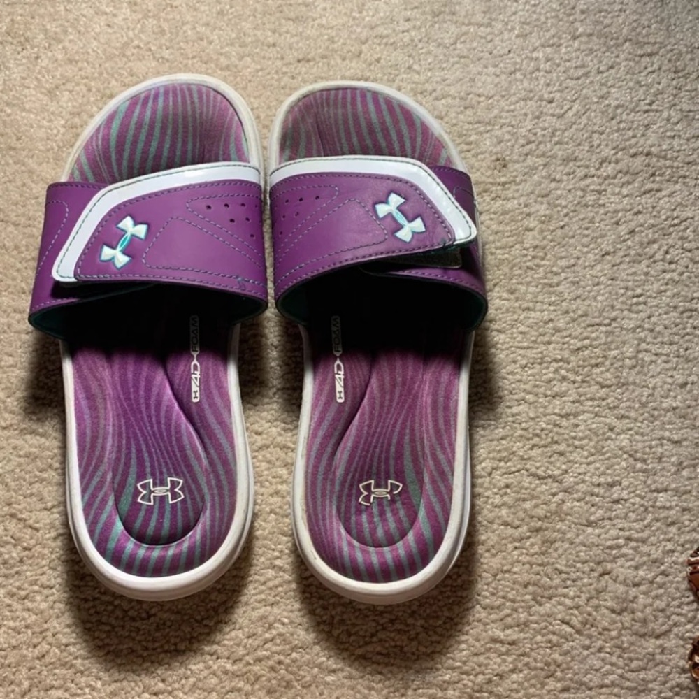 Under armour slides